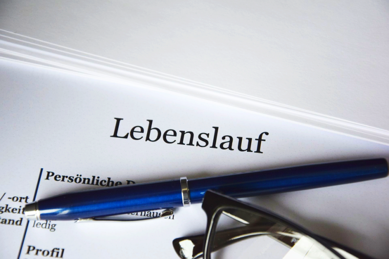 Lebenslauf übersetzen lassen